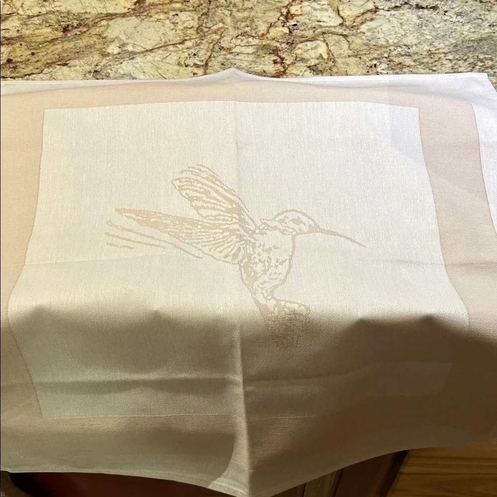 Elegant Cream Hummingbird Napkins New and Never Used; 10 Large Size (22” by 22”)